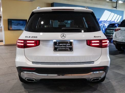 Certified 2025 Mercedes-Benz GLB 250 4MATIC image 5