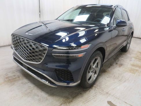 New 2026 Genesis GV70 2.5T Select image 3