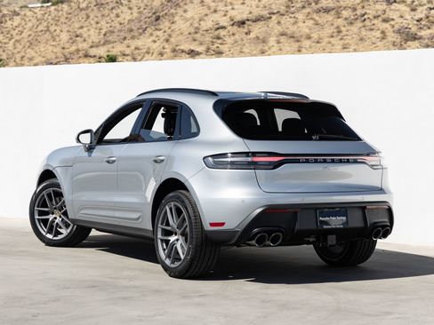 New 2026 Porsche Macan AWD/4WD image 3