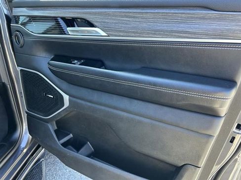 Used 2024 Jeep Wagoneer Series II image 22