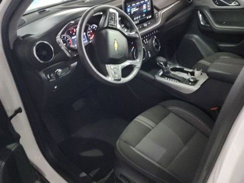 Used 2025 Chevrolet Blazer LT image 6