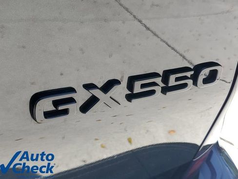 Used 2025 Lexus GX 550 w/ Accessory Package (Z1) AWD/4WD image 9