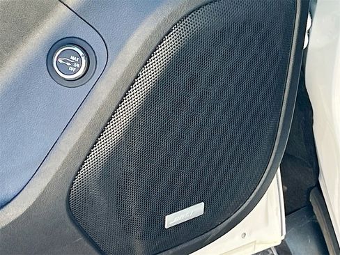 Used 2023 GMC Acadia Denali w/ Denali Ultimate Package image 19