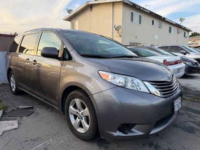 Used 2015 Toyota Sienna LE
