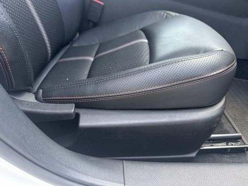 Used 2024 Nissan Altima 2.5 SR FWD image 12