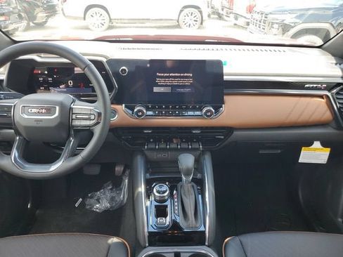 New 2026 GMC Canyon AT4 w/ AT4 Premium Package AWD/4WD image 14