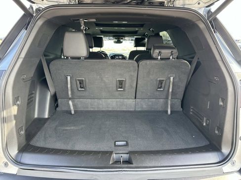 Certified 2023 Chevrolet Traverse RS image 9