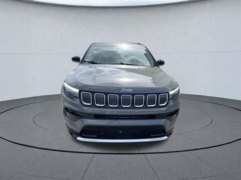Used 2022 Jeep Compass Limited w/ Elite Group AWD/4WD image 2