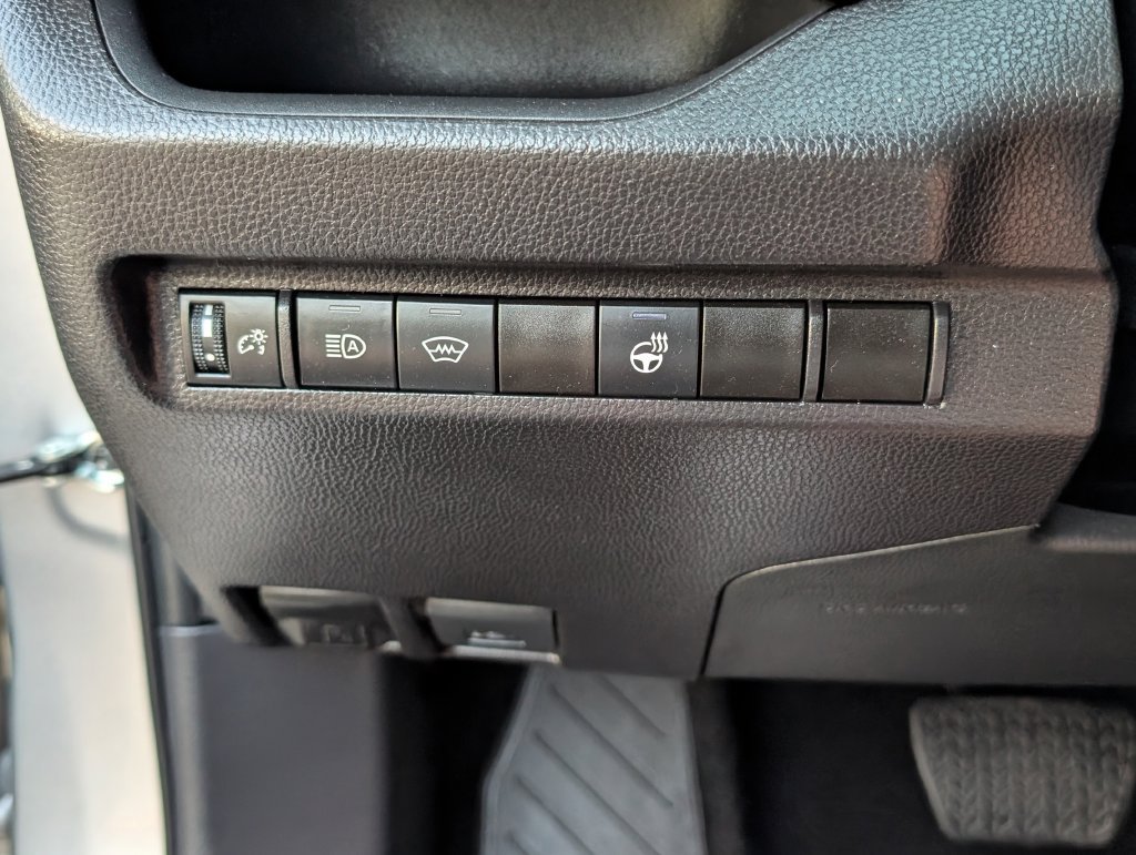 Used 2025 Toyota RAV4 XLE w/ Weather Package AWD/4WD image 11