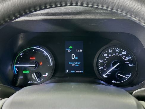 Used 2021 Toyota Sienna XLE image 19