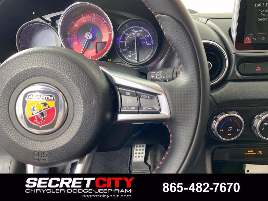 Used 2019 FIAT 124 Spider Abarth w/ Navigation & Sound Group RWD image 17