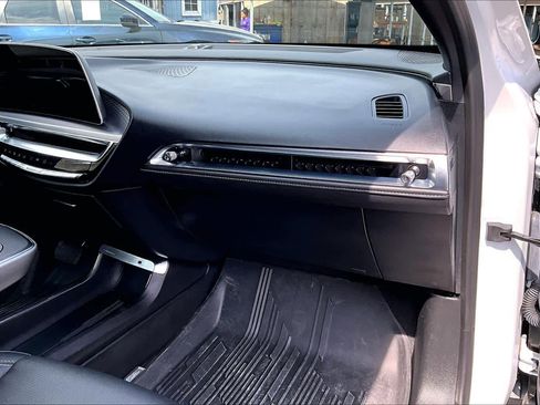 Used 2024 Cadillac Lyriq Sport w/ LPO, Floor Liner Package AWD/4WD image 18