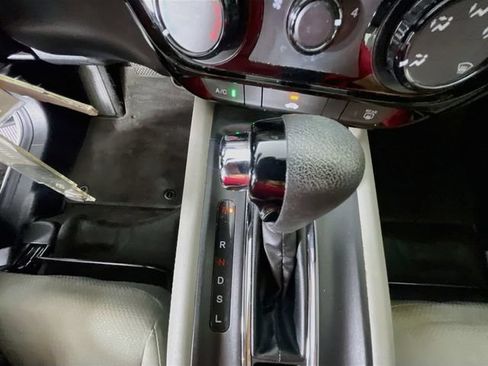 Used 2022 Honda HR-V LX image 17