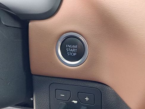 Used 2023 Toyota Tundra 1794 Edition image 14