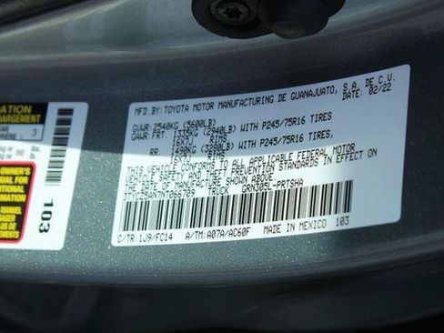 Certified 2022 Toyota Tacoma SR5 AWD/4WD image 13