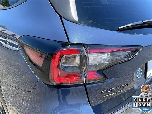 Used 2025 Subaru Outback Onyx Edition AWD/4WD image 29