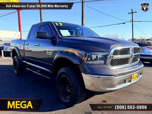 Used 2017 RAM 1500 Classic SLT image 5