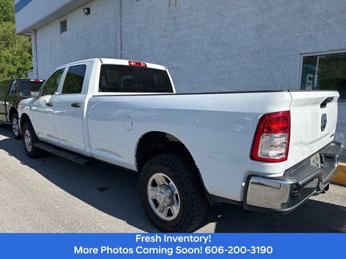 Used 2024 RAM 2500 Tradesman w/ Chrome Appearance Group AWD/4WD image 7