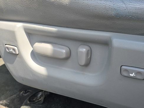 Used 2016 Toyota Sequoia Limited AWD/4WD image 7