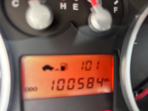 Used 2006 Hyundai Tiburon SE image 14