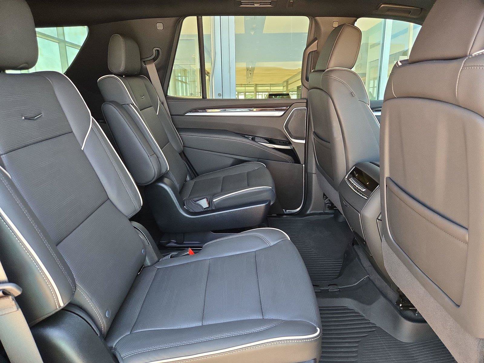 Certified 2026 Cadillac Escalade Luxury w/ LPO, Floor Liner Package RWD image 29