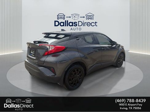 Used 2021 Toyota C-HR LE image 6
