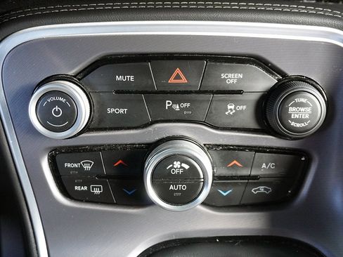 Used 2020 Dodge Challenger R/T image 36