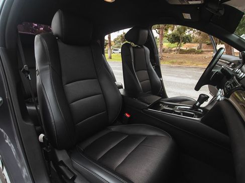 Used 2018 Honda Accord Sport image 18