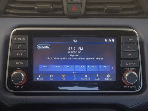 Used 2024 Nissan Versa SV w/ Trunk Package image 25