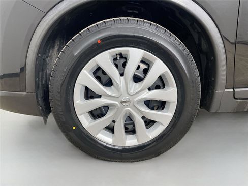 Used 2016 Nissan Rogue S image 27