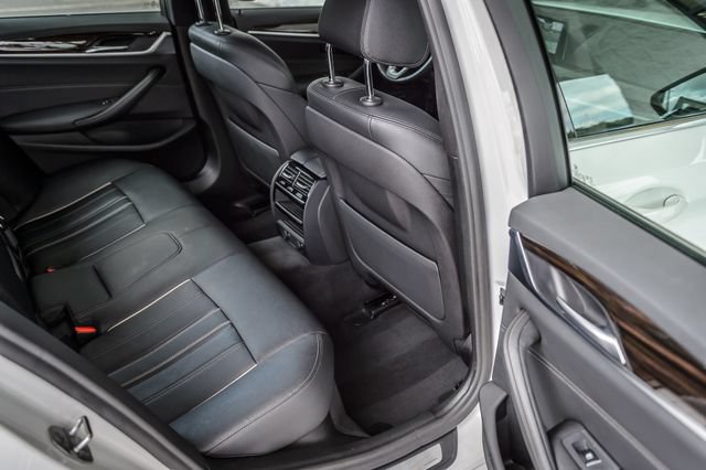 Used 2019 BMW 530i w/ Convenience Package RWD image 46