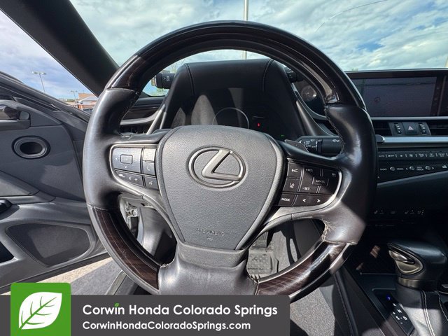 Used 2019 Lexus ES 300h FWD image 14