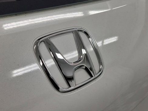 Certified 2025 Honda HR-V LX image 7