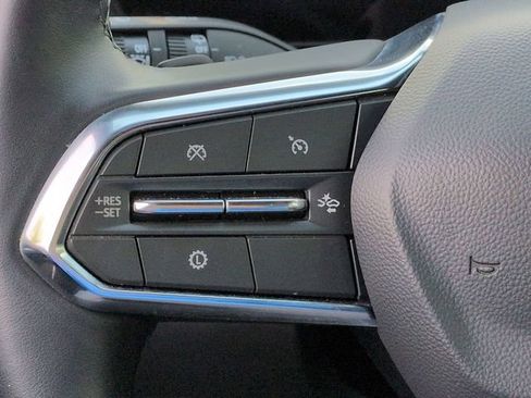 Used 2026 Chevrolet Equinox LT FWD image 31