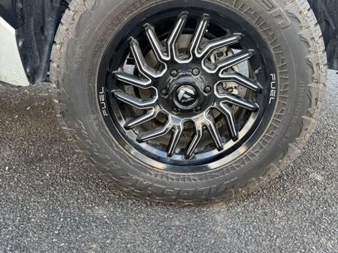 Used 2024 Toyota Tundra Platinum image 11