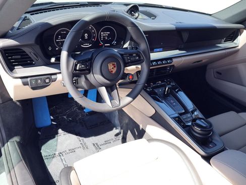New 2026 Porsche 911 Carrera 4S image 4