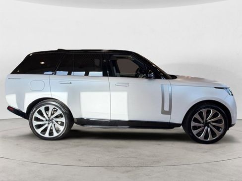 New 2026 Land Rover Range Rover Autobiography image 3