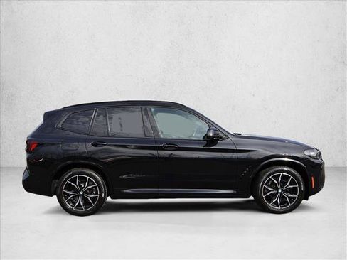 Used 2024 BMW X3 xDrive30i w/ Premium Package image 4