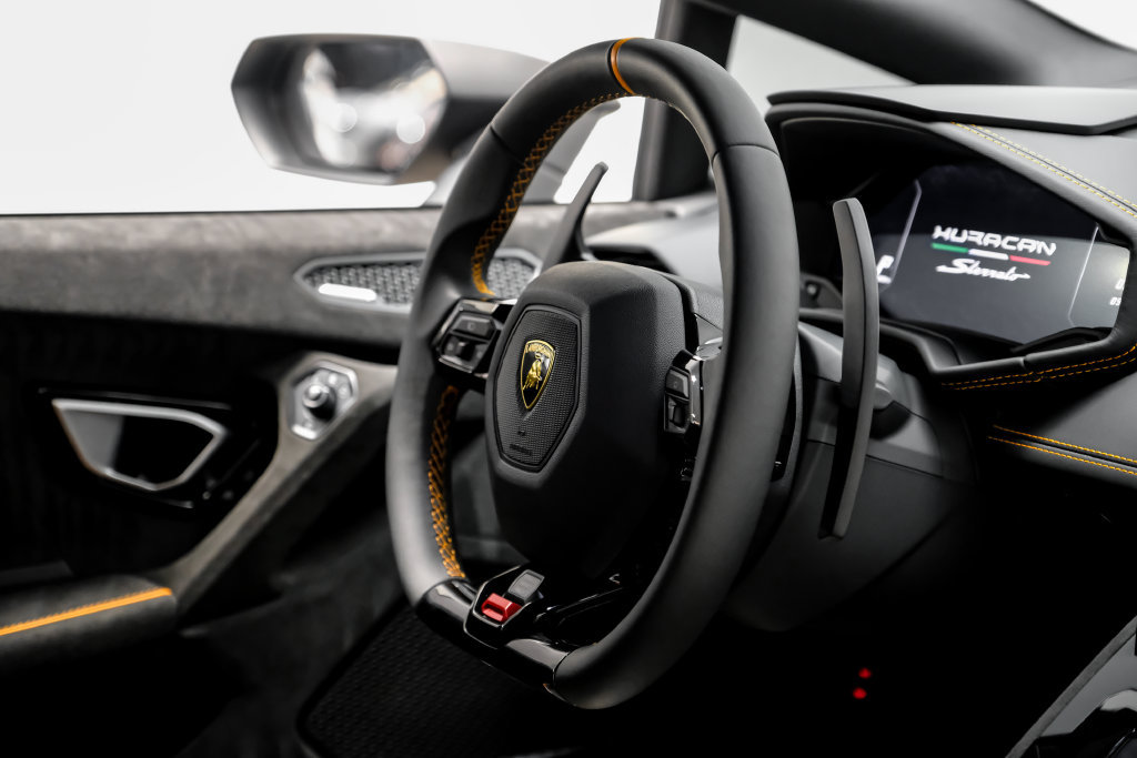 Used 2024 Lamborghini Huracan Sterrato AWD/4WD image 14