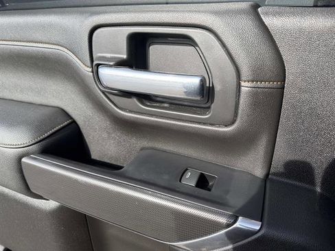 Used 2022 GMC Sierra 2500 AT4 w/ AT4 Premium Plus Package image 13