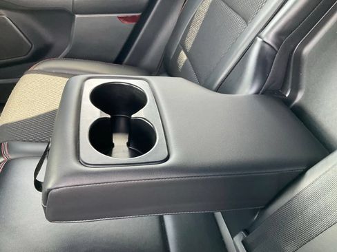 Used 2025 Ford Escape ST-Line Select AWD/4WD image 18