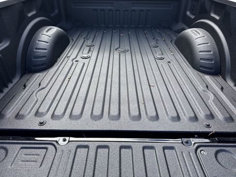 New 2026 Ford F250 Lariat w/ Black Appearance Package image 18