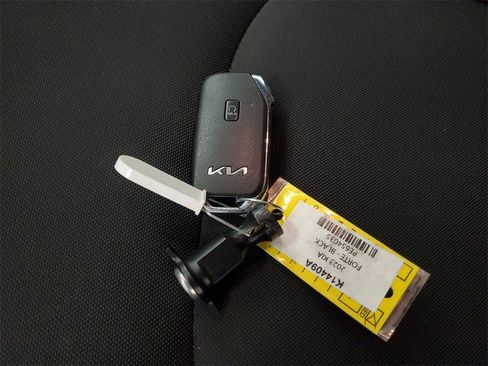 Used 2023 Kia Forte GT image 27