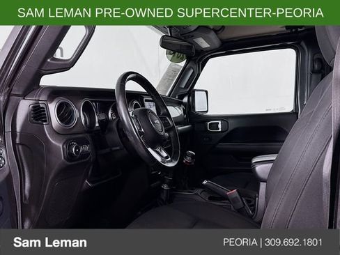 Used 2018 Jeep Wrangler Unlimited Sahara w/ LED Lighting Group AWD/4WD image 9