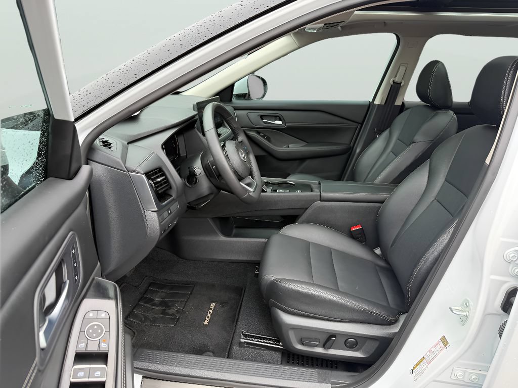 Used 2024 Nissan Rogue SL w/ SL Premium Package FWD image 13