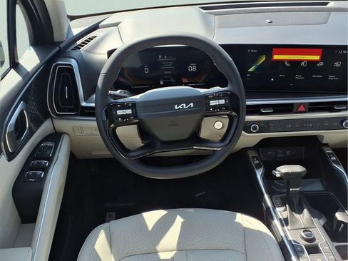 New 2026 Kia Sorento S image 4