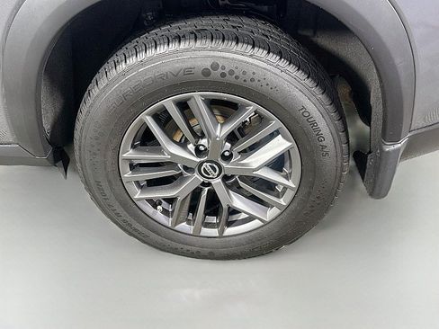 Used 2021 Nissan Rogue S FWD image 28