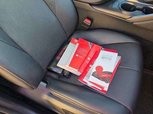 Used 2022 Toyota Camry XSE w/ Navigation Package image 29