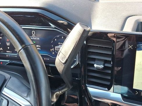 Certified 2024 Chevrolet Silverado 2500 LTZ w/ LTZ Premium Package image 15