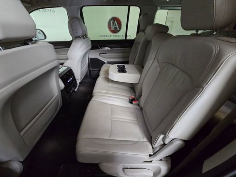 Used 2022 Jeep Wagoneer Series III image 21